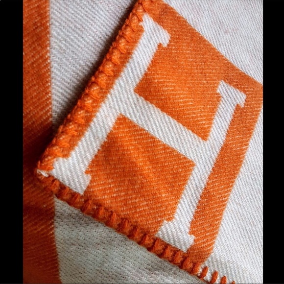 Monogrammed Wool Cashmere Throw Blanket Shawl - Picture 5 of 8